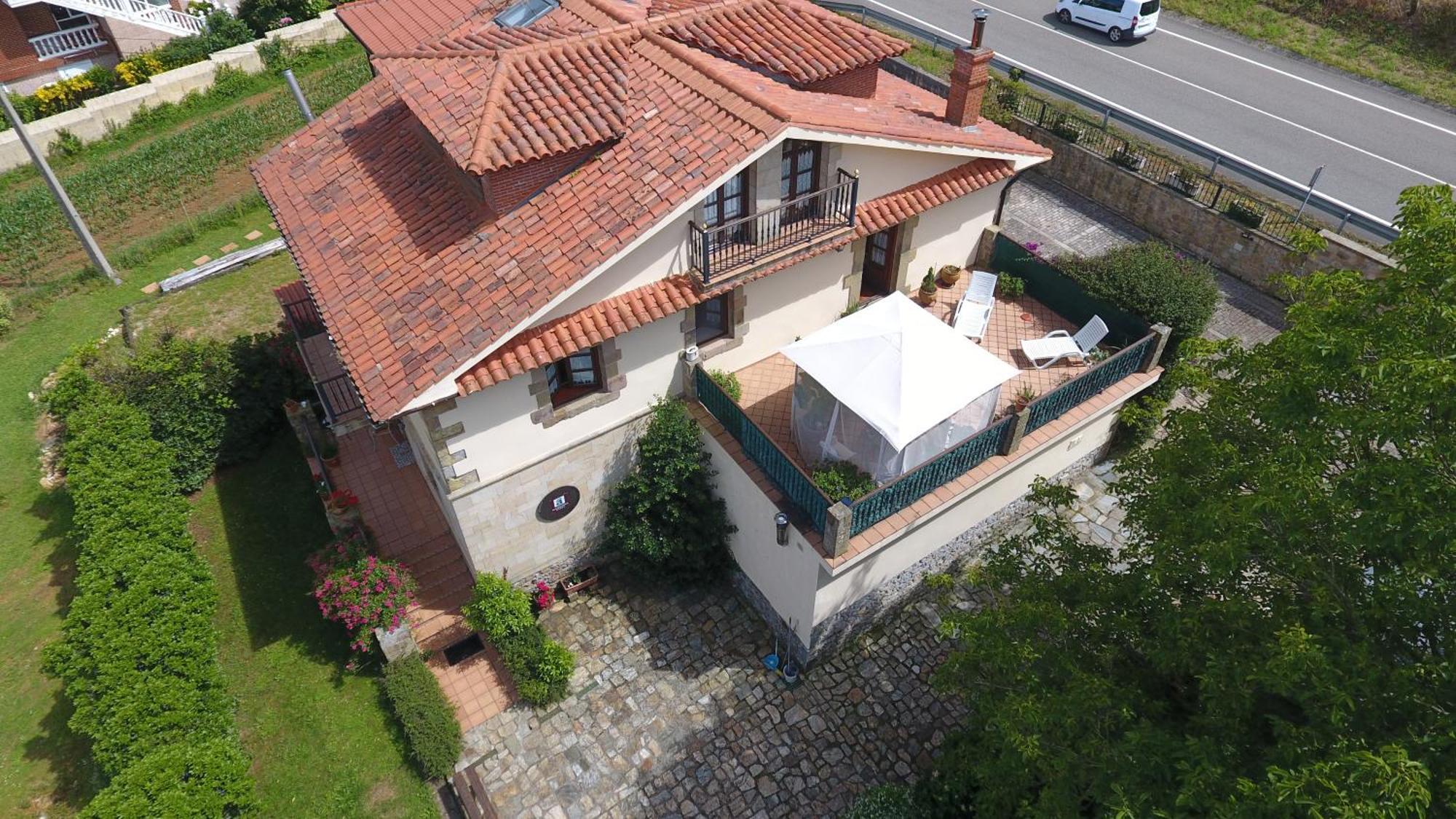 אורניה La Chimenea Cantabra מראה חיצוני תמונה